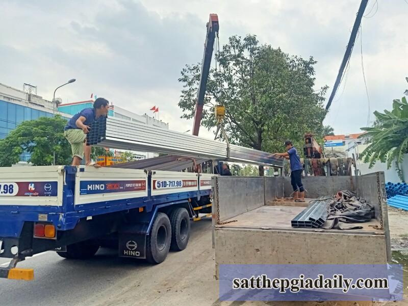 Tôn Thép VQK cung ứng sắt hộp mạ kẽm giá rẻ, CK 5 - 10%