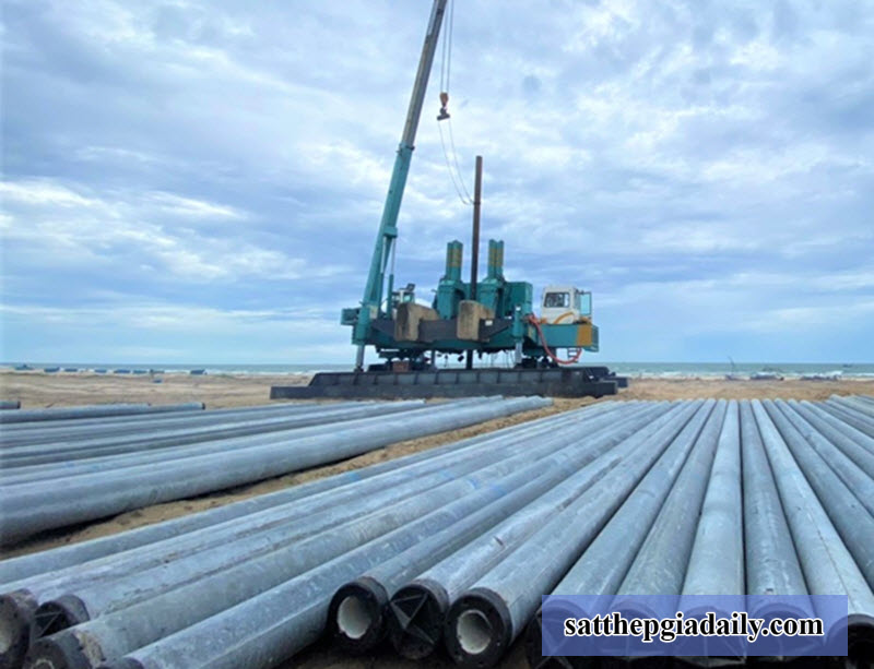 Ống thép phi 323 làm vật liệu thi công móng cọc công trình