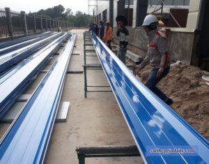 Dịch vụ gia công cán tôn tại công trình