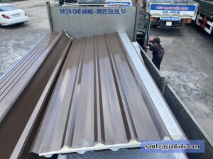 Giá tôn lạnh màu nâu đất Hoa Sen