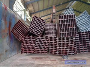 Giá sắt thép hộp đen tại Huyện Hóc Môn