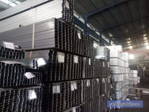 Giá sắt thép hộp đen tại Quận 3