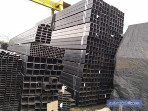 Giá sắt thép hộp đen tại Quận 9