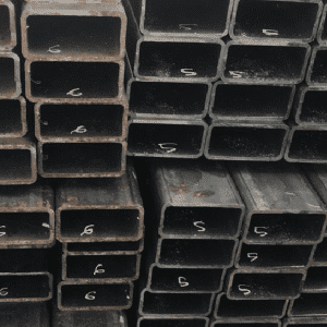 Thép hộp 13x26 đen có màu đen hoặc xanh đen