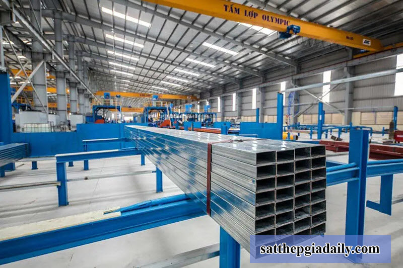 Giá thép hộp 45x90 có thể bị tác động bởi nhiều yếu tố