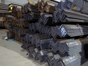 Đại lý Vương Quân Khôi đảm bảo cung cấp sắt hình V200 chính hãng, chất lượng