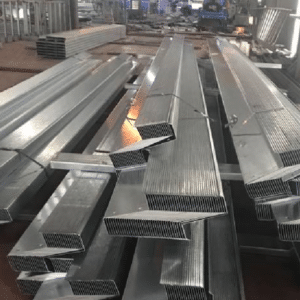 Xà gồ Z125 là một sản phẩm chất lượng và đáng tin cậy được sử dụng trong xây dựng