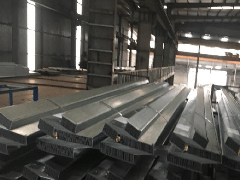 Giá xà gồ Z150 mới nhất hiện nay là bao nhiêu?