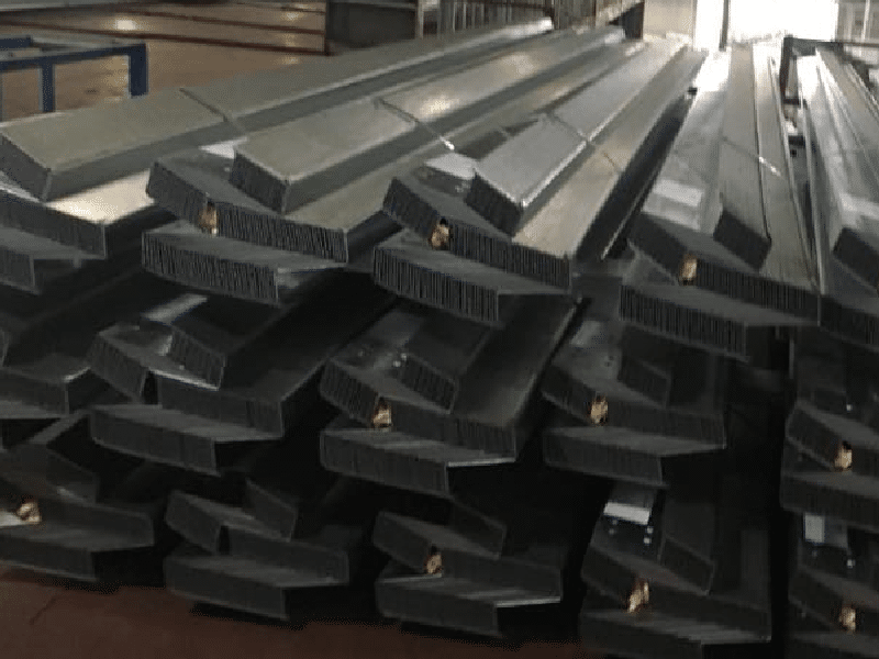 Tôn thép Vương Quân Khôi là địa chỉ phân phối các sản phẩm thép chính hãng