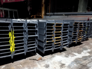 Sắt hình H100 là một loại vật liệu thép rất đa năng và được ứng dụng rộng rãi trong nhiều lĩnh vực khác nhau