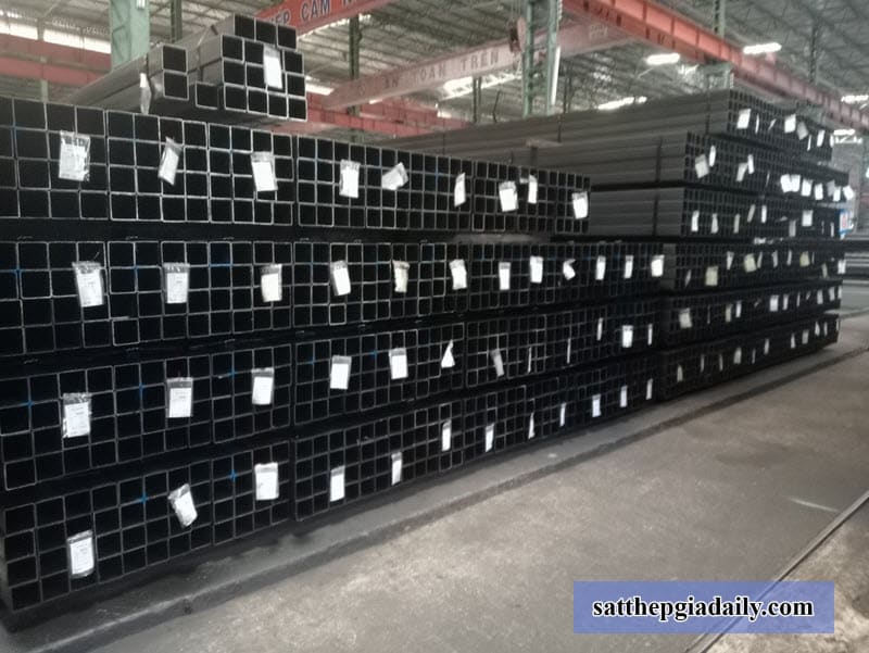 Thép hộp vuông đen 50x50 Hòa Phát