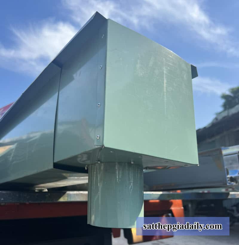 Gia công chấn máng xối giá rẻ theo yêu cầu tại Tôn Thép VQK