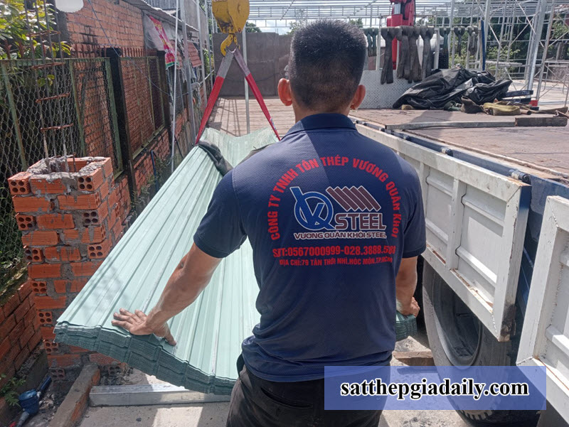 Nhận gia công tôn máng xối tôn lạnh, mạ kẽm, mạ màu giá rẻ, ưu đãi hấp dẫn