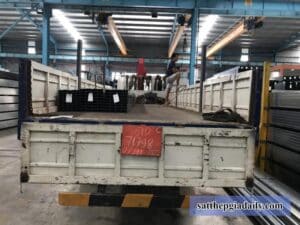 Giá thép VinaOne tại Long An