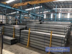 Giá thép VinaOne tại Quận 4
