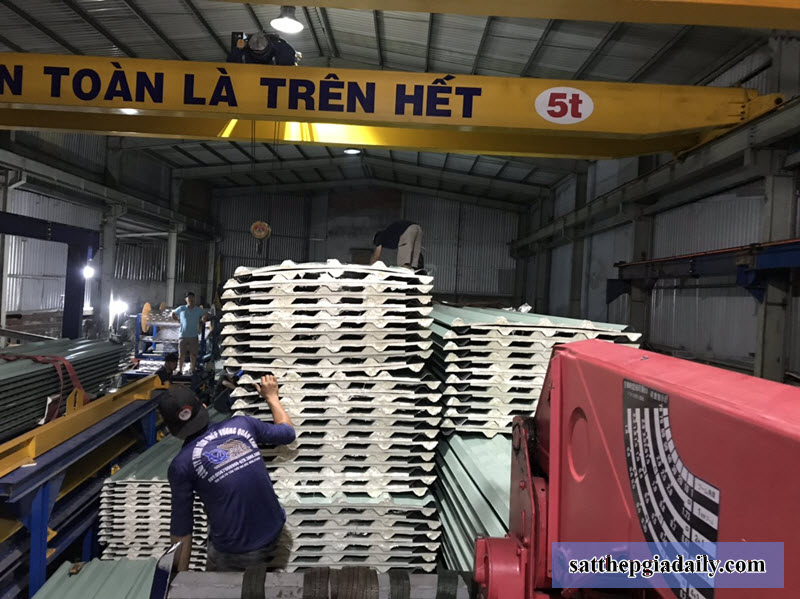 Tôn Việt Úc tại Tôn Thép VQK