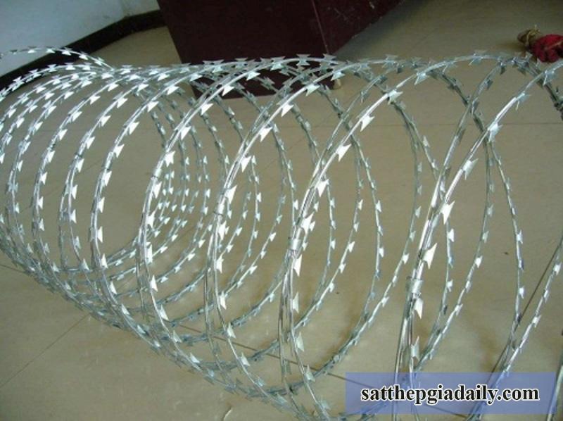 Dây kẽm gai vòng tròn