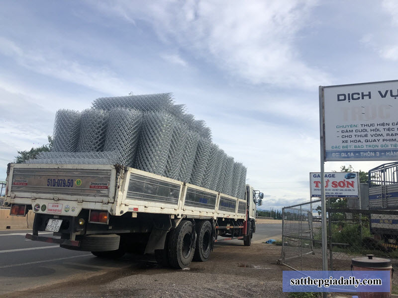 Vận chuyển lưới B40 khổ 1m tới công trình toàn Miền Nam