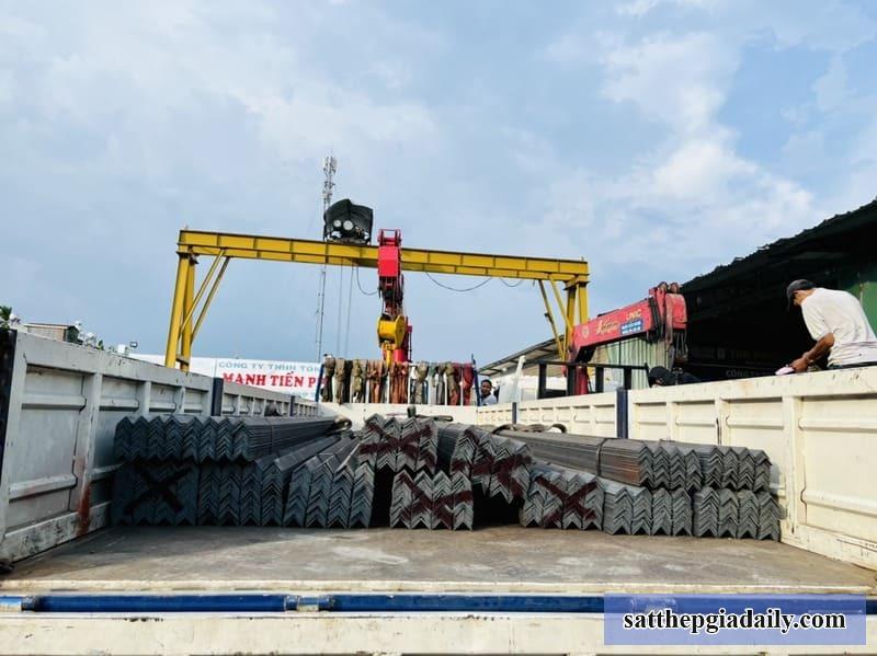 Tôn Thép VQK cung ứng thép V Hải Triển chính hãng, giá ưu đãi