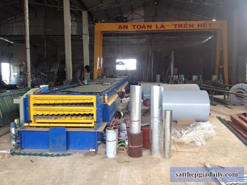 Máy cán tôn Cliplock khổ 945mm