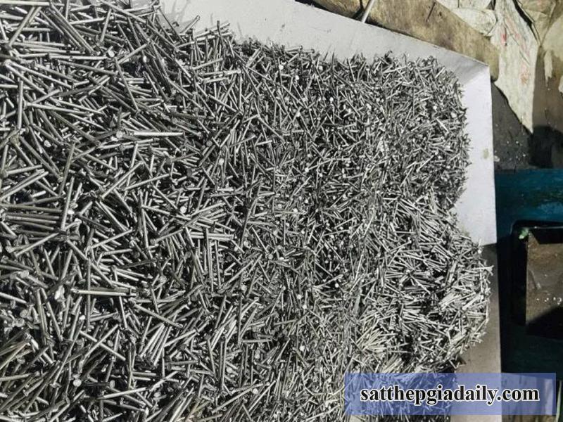 Tôn Thép VQK đảm bảo nguồn cung đinh coppha ổn định, giá rẻ