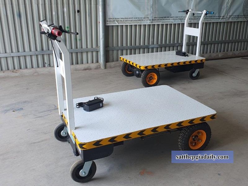 Sắt hộp đen Đức Việt dùng làm khung xe đẩy hàng