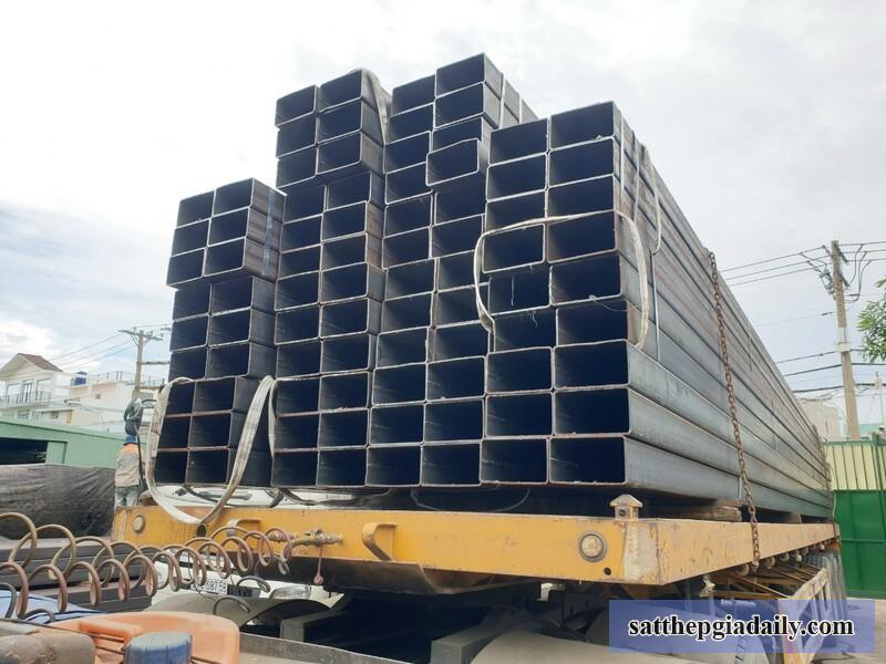 Thép hộp mạ kẽm 100x300