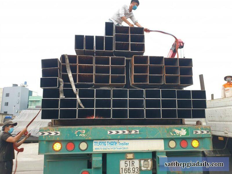 Thép hộp đen 150x250