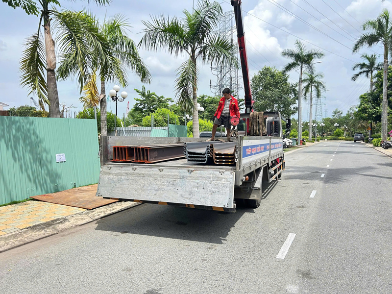 Vận chuyển, cung ứng cừ larsen các loại cho công trình